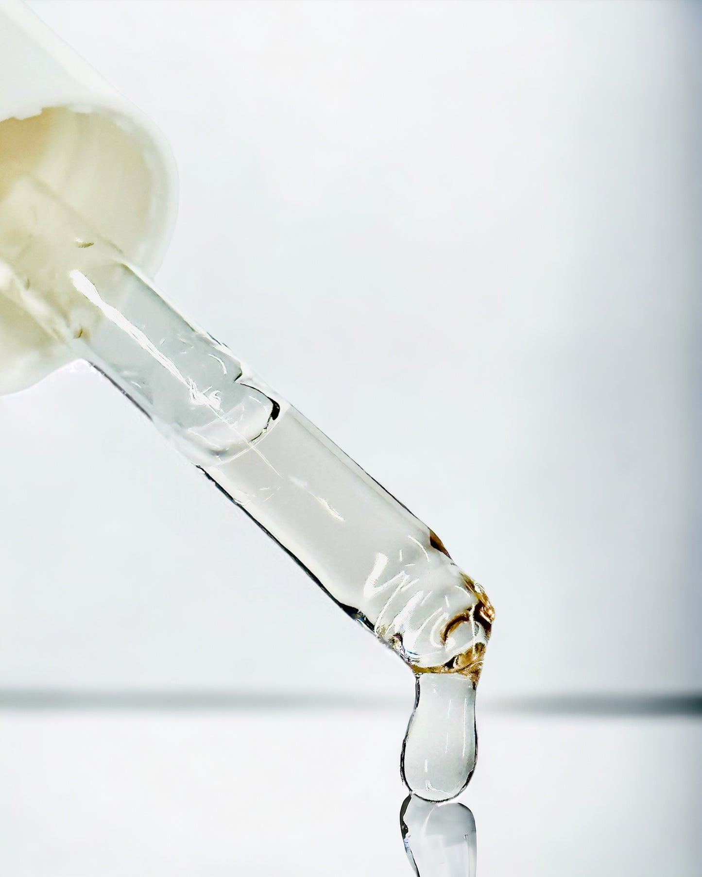 Clarity - Exfoliant serum (AHA+BHA with tiger grass & Licorice)